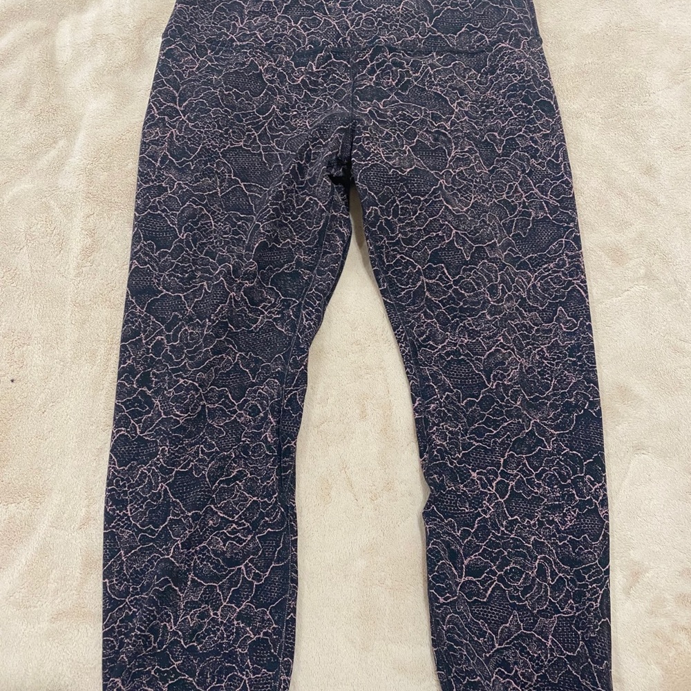 Lululemon aligns 21”